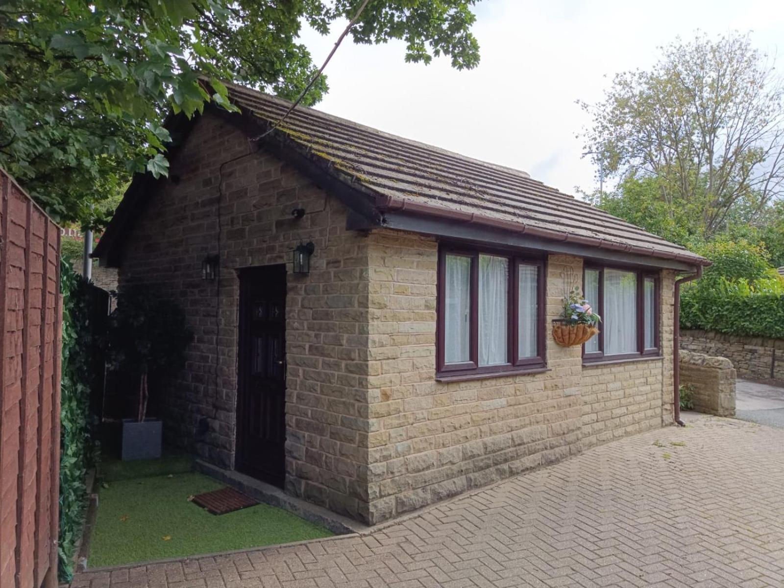 Lister Park Bradford Stylish 1Bed Coach House - Quiet & Tranquil Cottage & Parking Exterior foto